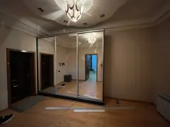 Kirayə 3 otaqlı Mənzil 130 m² Yasamal r. – şəkil 14