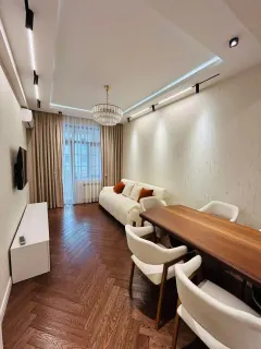 Kirayə 2 otaqlı Mənzil 70 m² Yasamal r. – şəkil 2