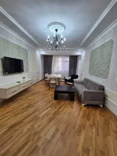 Kirayə 2 otaqlı Mənzil 114 m² Nəsimi r. – şəkil 1