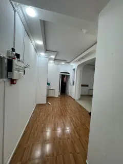 Kirayə 3 otaqlı Ofis 135 m² Yasamal r. Nizami m. – şəkil 3