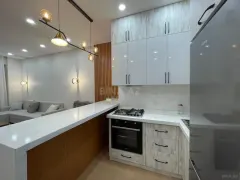 Kirayə 2 otaqlı Mənzil 65 m² Yasamal r. – şəkil 2