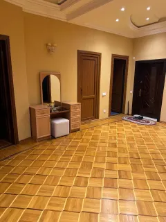 Kirayə 3 otaqlı Mənzil 140 m² Yasamal r. Gənclik m. – şəkil 14
