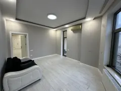 Kirayə 5 otaqlı Ofis 225 m² Yasamal r. Elmlər Akademiyası m. – şəkil 7