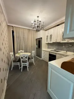 Kirayə 3 otaqlı Mənzil 103 m² Yasamal r. Elmlər Akademiyası m. – şəkil 3