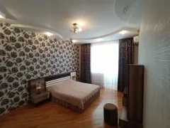Kirayə 3 otaqlı Mənzil 137 m² Xətai r. – şəkil 8