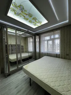 Kirayə 2 otaqlı Mənzil 70 m² Nizami r. Neftçilər m. – şəkil 4