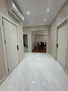 Kirayə 3 otaqlı Mənzil 148 m² Yasamal r. – şəkil 3