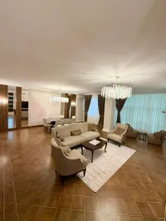 Аренда 4-комнатная Квартира 235 m² Nəsimi р-н 28 May м. – şəkil 1