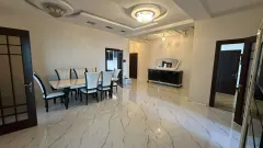 Kirayə 4 otaqlı Mənzil 235 m² Nəsimi r. – şəkil 3