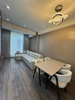 Kirayə 3 otaqlı Mənzil 110 m² Nərimanov r. – şəkil 1