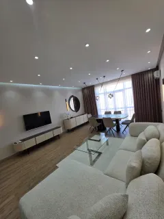 Kirayə 3 otaqlı Mənzil 145 m² Nəsimi r. – şəkil 6