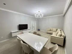 Kirayə 3 otaqlı Mənzil 155 m² Nərimanov r. Gənclik m. – şəkil 2