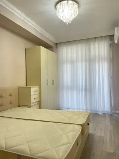 Kirayə 3 otaqlı Mənzil 96 m² Nəsimi r. – şəkil 3