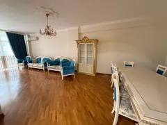 Kirayə 3 otaqlı Mənzil 152 m² Yasamal r. – şəkil 3