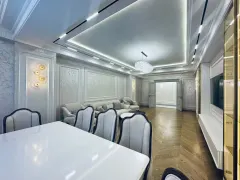 Satılır 4 otaqlı Mənzil 233 m² Nərimanov r. – şəkil 1