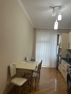 Kirayə 2 otaqlı Mənzil 75 m² Yasamal r. İnşaatçılar m. – şəkil 14