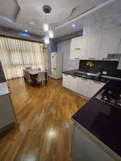 Kirayə 2 otaqlı Mənzil 110 m² Nəsimi r. – şəkil 4