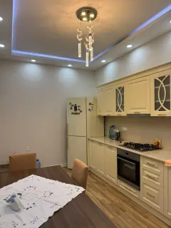 Kirayə 2 otaqlı Mənzil 85 m² Nəsimi r. 28 May m. – şəkil 8