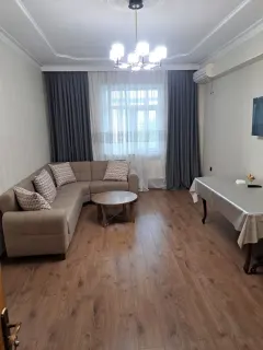 Kirayə 3 otaqlı Mənzil 112 m² Yasamal r. – şəkil 2