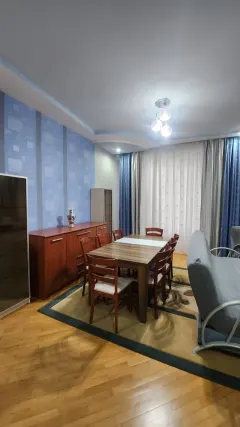 Kirayə 5 otaqlı Mənzil 220 m² Nərimanov r. Gənclik m. – şəkil 17