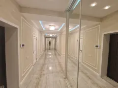 Kirayə 5 otaqlı Mənzil 200 m² Xətai r. – şəkil 1