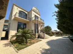 Kirayə 4 otaqlı Həyət evi / Bağ evi 250 m² Binəqədi r. – şəkil 1