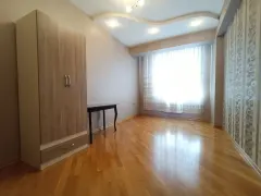 Kirayə 3 otaqlı Mənzil 137 m² Xətai r. – şəkil 15