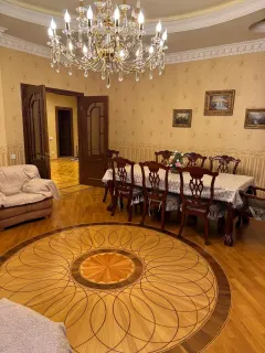 Kirayə 3 otaqlı Mənzil 140 m² Yasamal r. Gənclik m. – şəkil 3