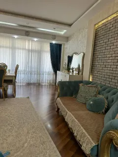Kirayə 3 otaqlı Mənzil 125 m² Yasamal r. Nizami m. – şəkil 1