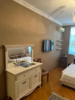 Kirayə 3 otaqlı Mənzil 130 m² Nərimanov r. Nərimanov m. – şəkil 10