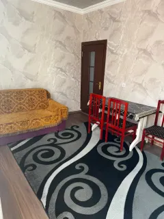 Kiralık 2 odalı Müstakil ev / Yazlık 40 m² Yasamal ilçesi İnşaatçılar metro – şəkil 1