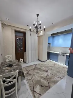 Kirayə 3 otaqlı Mənzil 105 m² Nərimanov r. – şəkil 2
