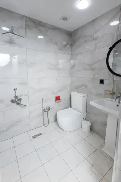 Kirayə 7 otaqlı Ofis 340 m² Nərimanov r. – şəkil 11