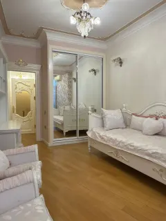 Satılır 4 otaqlı Mənzil 190 m² Nəsimi r. – şəkil 5