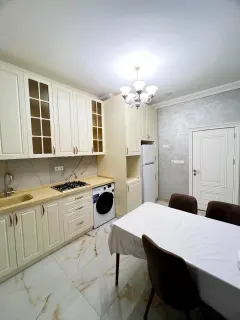 Kirayə 2 otaqlı Mənzil 82 m² Nərimanov r. 8 Noyabr m. – şəkil 14