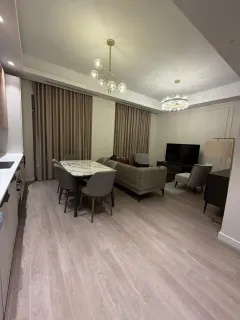 Kirayə 3 otaqlı Mənzil 110 m² Xətai r. Ağ şəhər q. – şəkil 2