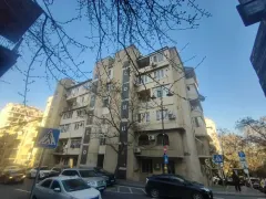 Satılır 3 otaqlı Mənzil 60 m² Səbail r. İçərişəhər m. – şəkil 18