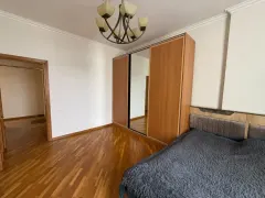 Kirayə 3 otaqlı Mənzil 152 m² Yasamal r. – şəkil 11