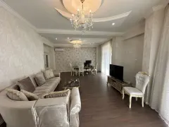 Kirayə 3 otaqlı Mənzil 140 m² Xətai r. – şəkil 3