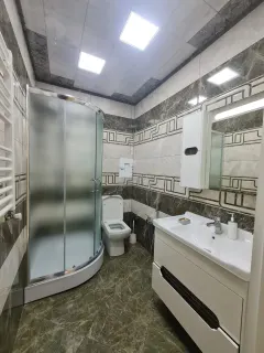 Kirayə 2 otaqlı Mənzil 90 m² Nərimanov r. – şəkil 6