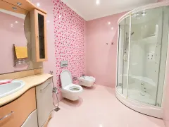 Kirayə 4 otaqlı Mənzil 230 m² Nəsimi r. – şəkil 9