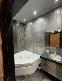 Kirayə 4 otaqlı Mənzil 200 m² Nəsimi r. – şəkil 11