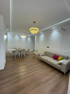 Kirayə 3 otaqlı Mənzil 150 m² Yasamal r. – şəkil 1