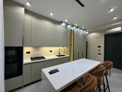 Zümrüd Rezidensdə ev satılır – şəkil 20