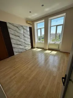 Kirayə 5 otaqlı Ofis 140 m² Səbail r. – şəkil 4