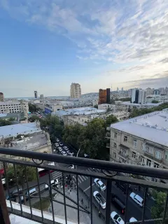28 May metrosunun yaxınlığında Prem – şəkil 12