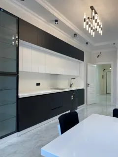 Kirayə 3 otaqlı Mənzil 140 m² Xətai r. – şəkil 10