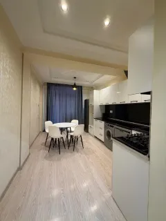 Kirayə 3 otaqlı Mənzil 130 m² Yasamal r. Yeni Yasamal q. – şəkil 6
