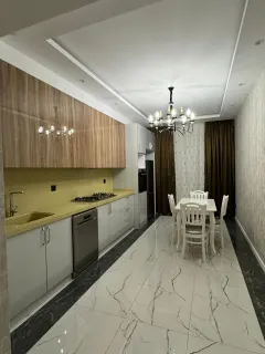 Kirayə 3 otaqlı Mənzil 155 m² Nəsimi r. – şəkil 6