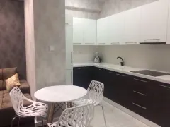 Kirayə 2 otaqlı Mənzil 70 m² Nəsimi r. – şəkil 9